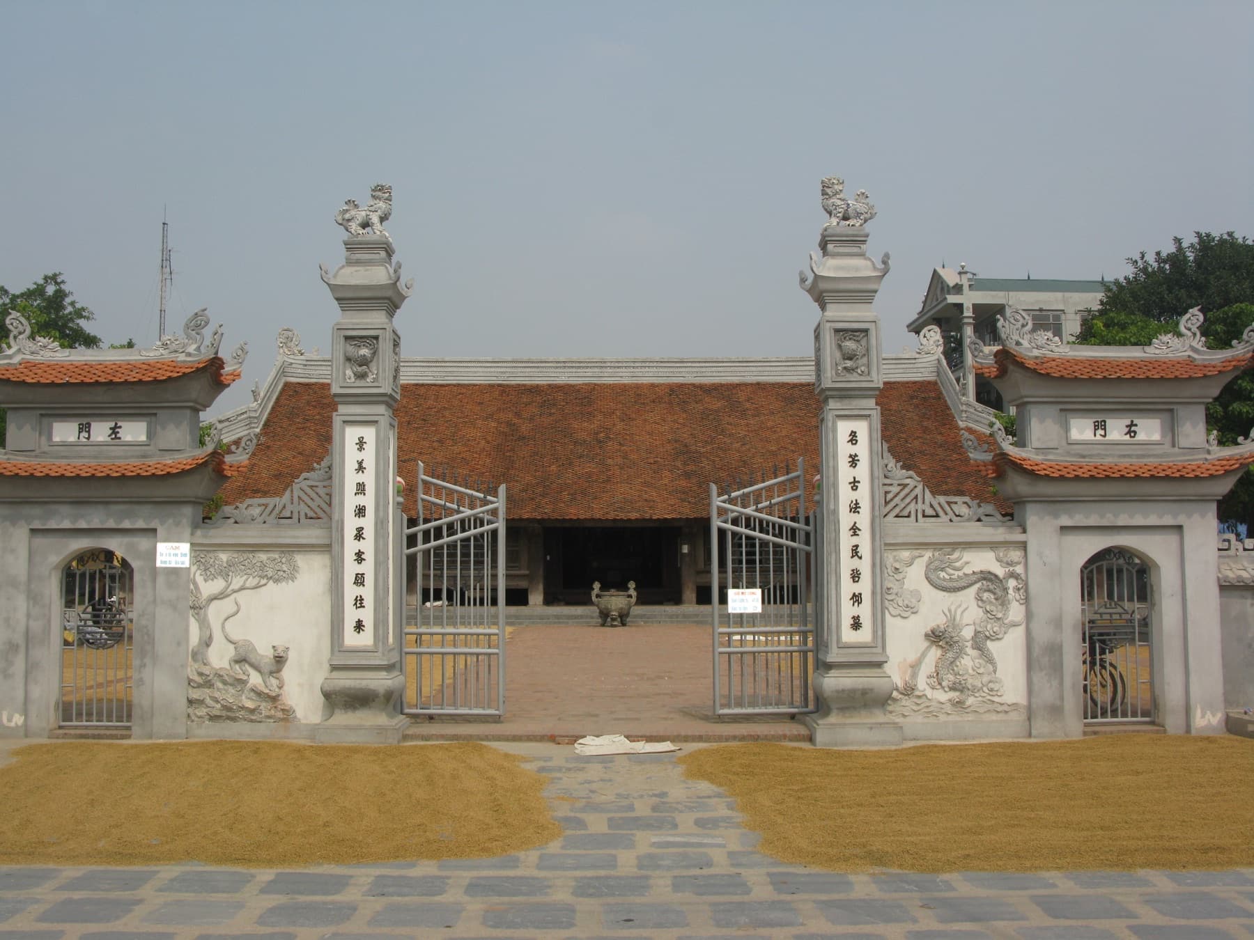 Cổng làng và kiến trúc cổ Bắc Ninh
