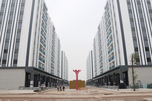 Khu nhà ở xã hội cao tầng đang được hoàn thiện